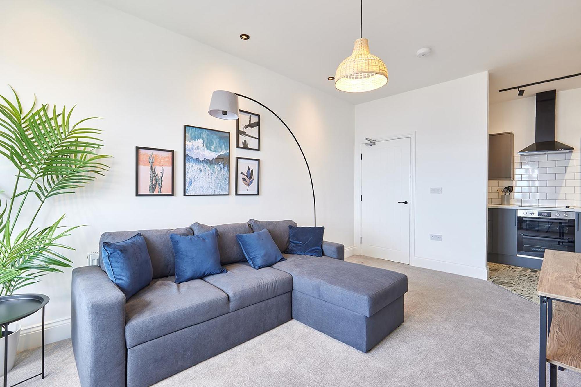 5 Roker Terrace - Seaview Apartment *